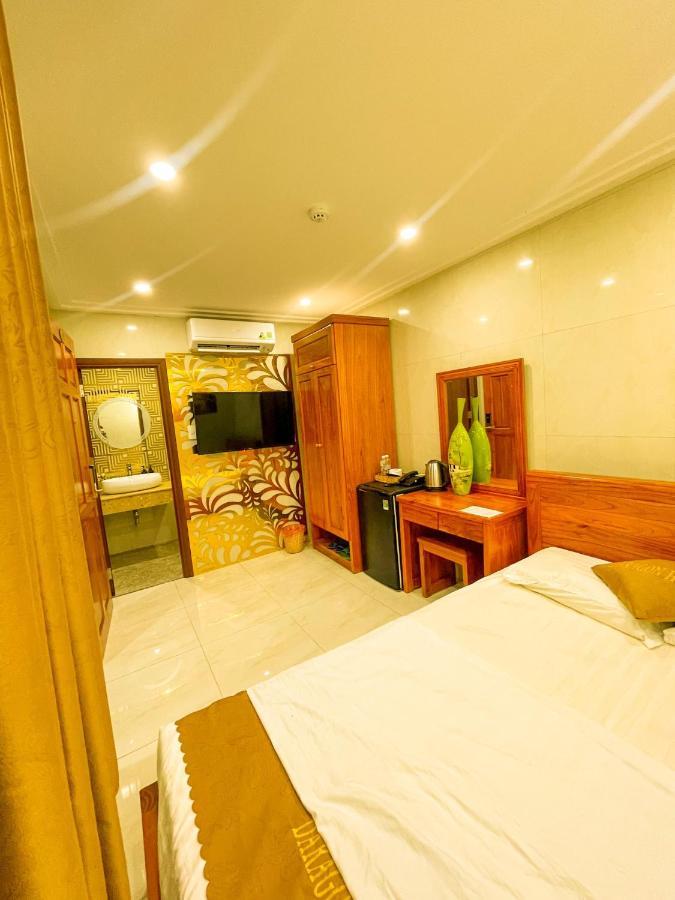 Dragon Hotel Near Dragon Bridge Da Nang Exterior photo